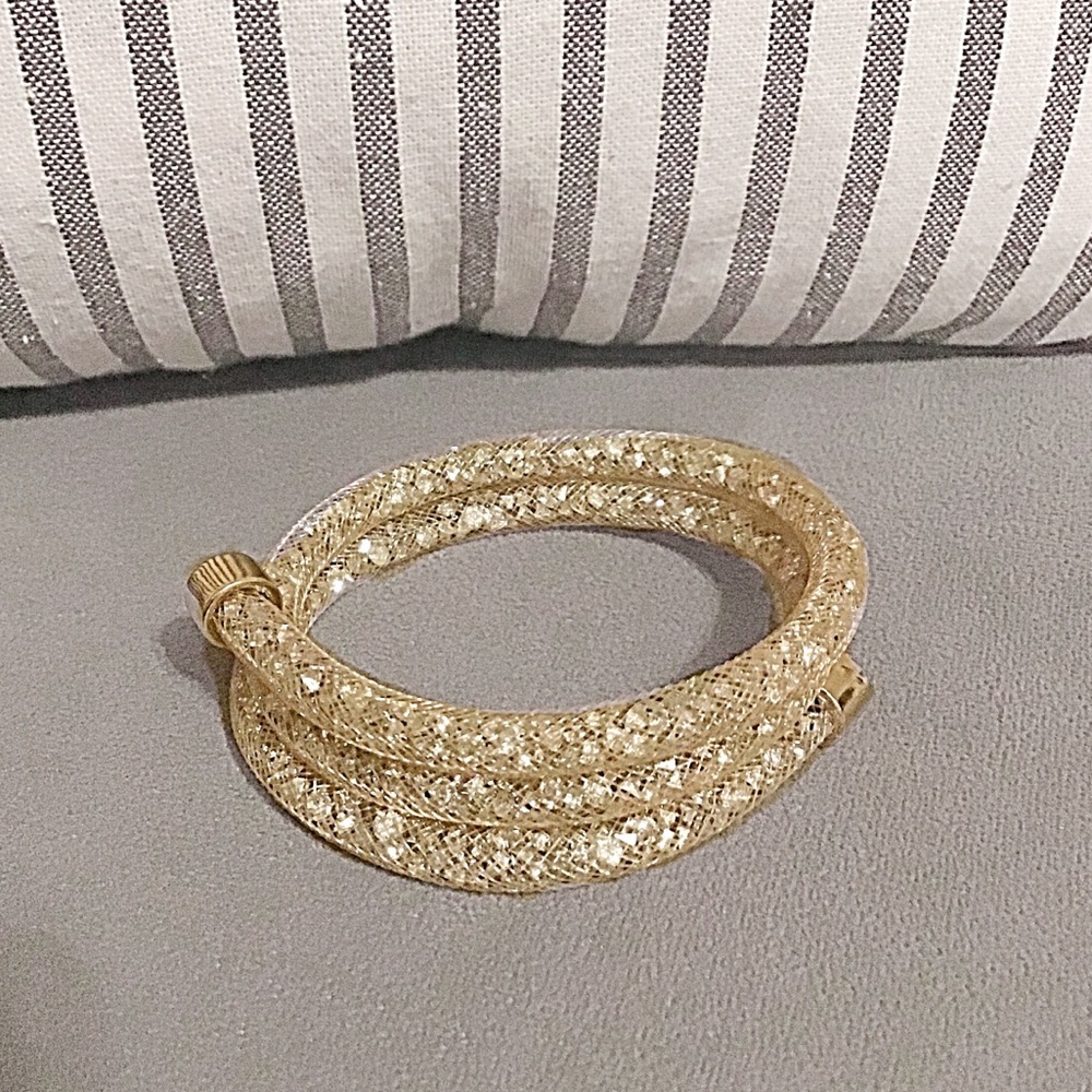 NWOT Gold Coil Bracelet - Picture 6 of 8